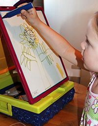 как рисует ребенок в три года?